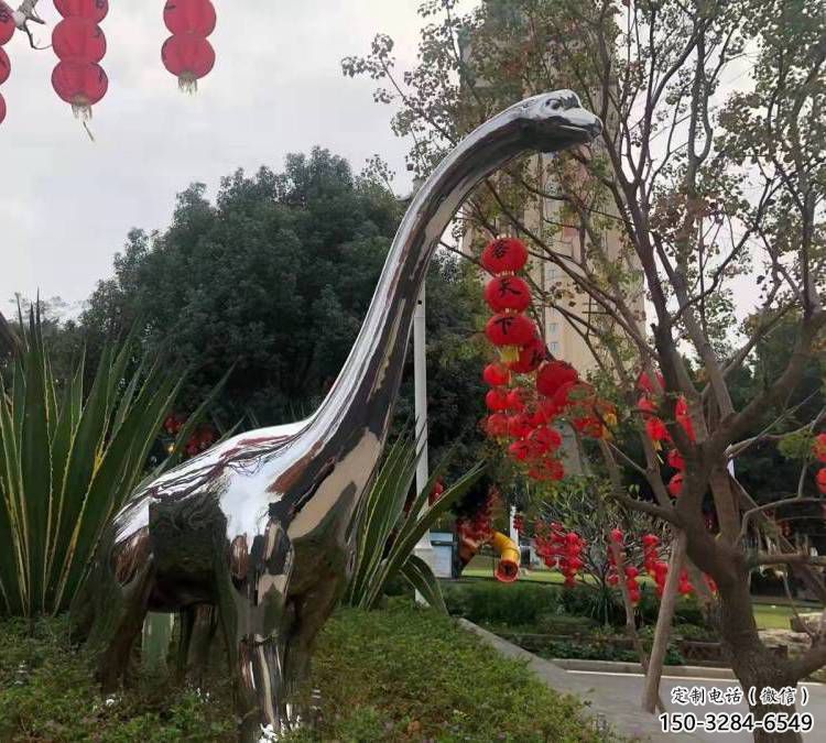恐龙雕塑通用，花园小品，广场镜面恐龙雕塑厂家
