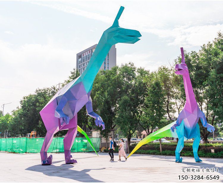 现代恐龙雕塑定制，中式工艺，景观烤漆恐龙雕塑造型