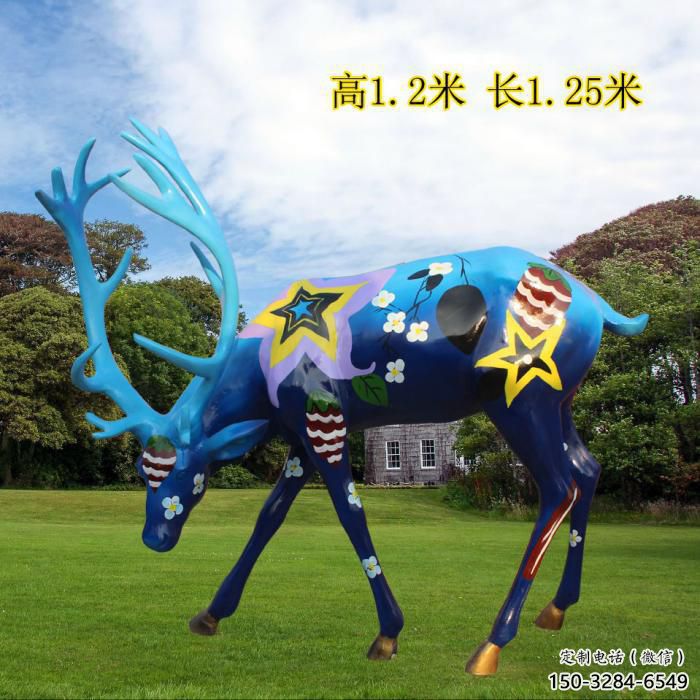 吃草鹿彩绘雕塑，多彩艺术，小鹿雕塑展品