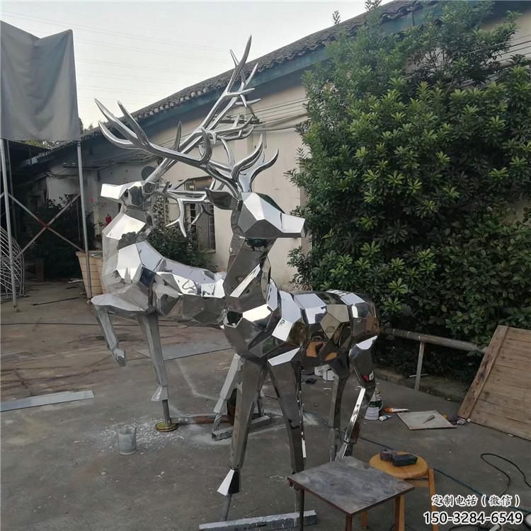 室外小鹿雕塑展品，公园小品，切面小鹿雕塑供需