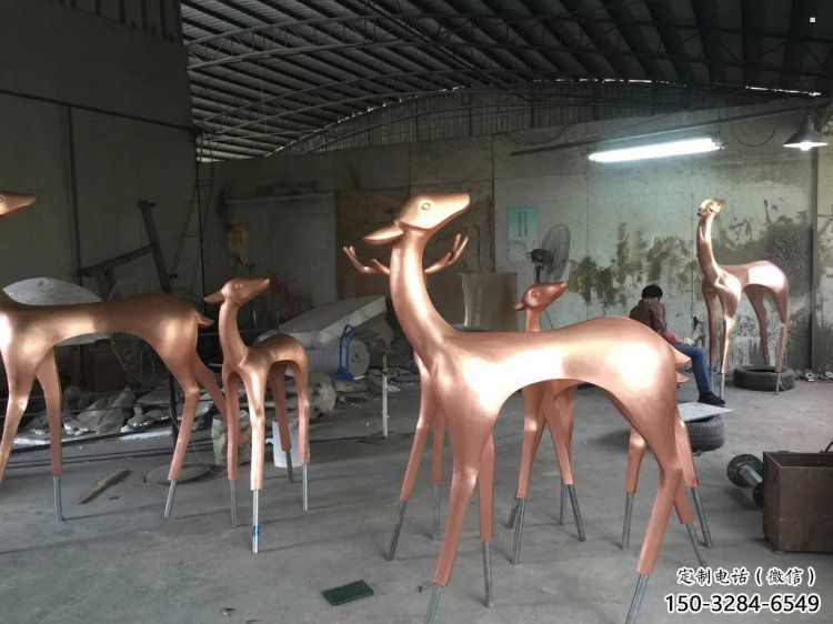 地产小鹿雕塑生产，城市装饰，抽象铜鹿雕塑选定