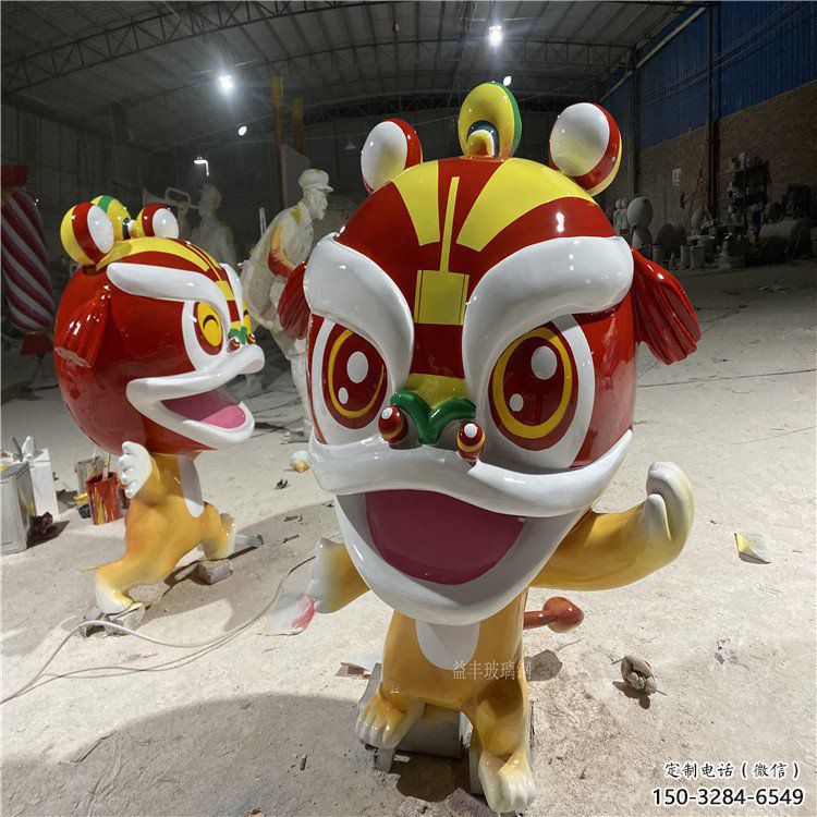 玻璃钢卡通狮子雕塑制作，动漫艺术效果