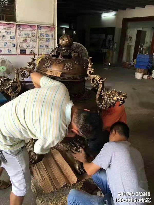 制作中博山炉铜雕塑 制作中博山炉铜雕塑