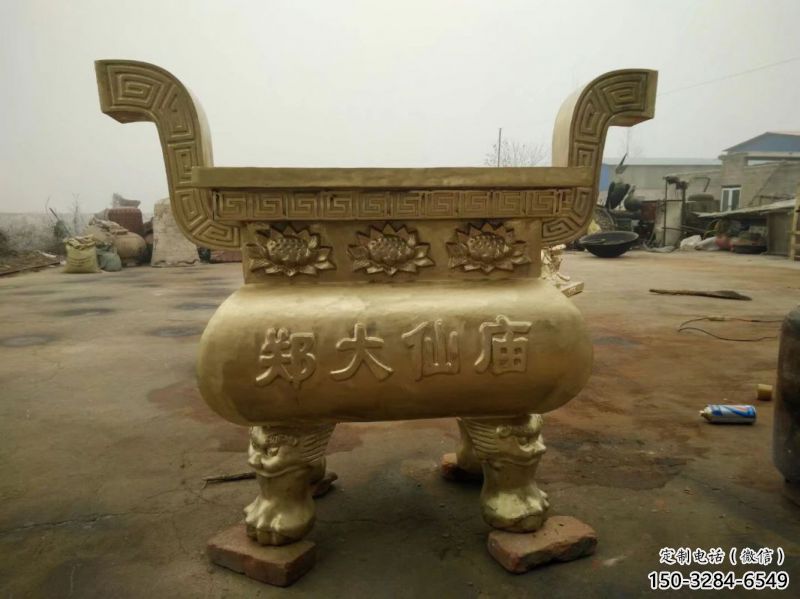 寺庙鎏金炉铜雕塑