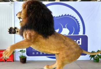 玻璃钢彩绘仿真狮子雕塑，动物景观摆件
