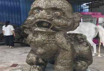 公共狮子雕塑订做，城市装饰，不锈钢镂空狮子雕塑
