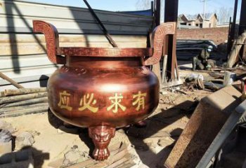 寺庙三足炉雕塑