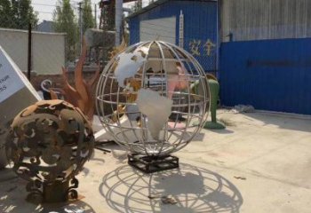 地球仪雕塑供应，城区小品，镜面地球仪雕塑制造商