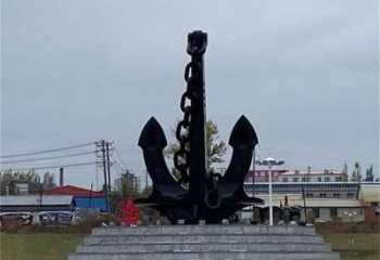 街头船锚雕塑