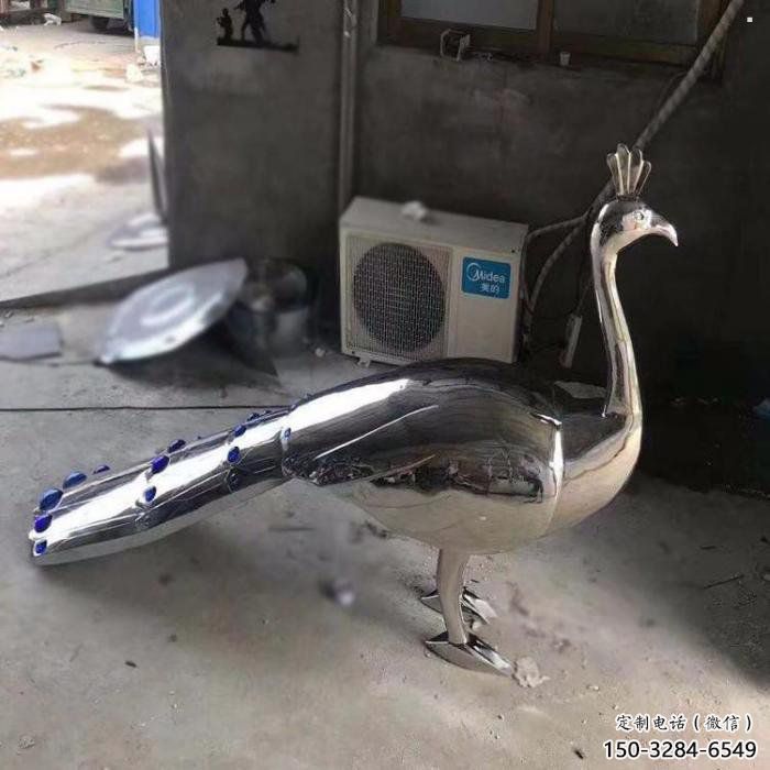 孔雀雕塑厂家定价，抛光工艺，不锈钢孔雀雕塑制作厂家