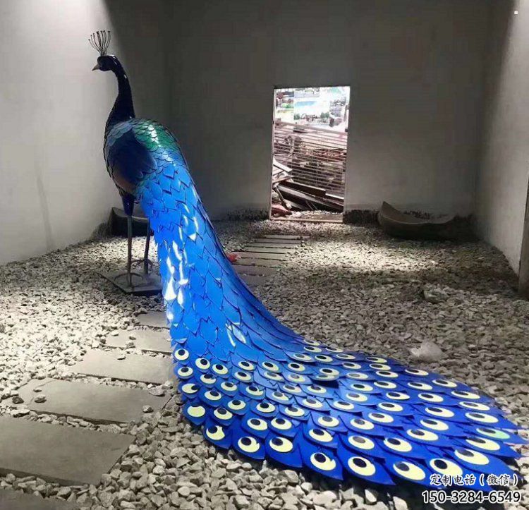 孔雀雕塑精选，露天雕塑，不锈钢烤漆孔雀雕塑厂家