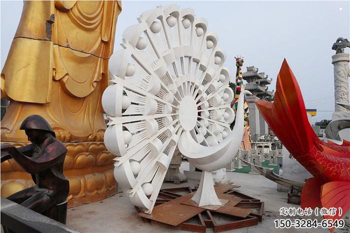 孔雀开屏雕塑摆件，地标摆件，孔雀开屏雕塑生产商