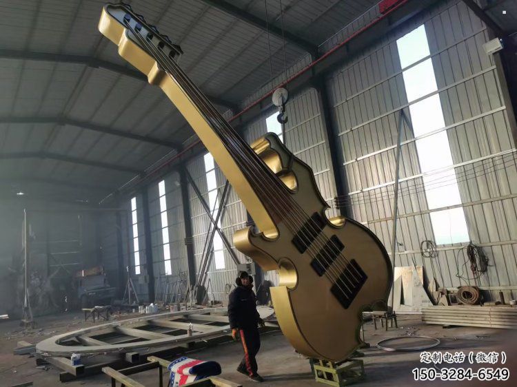 大提琴雕塑定做，小区摆件，不锈钢大提琴雕塑制作