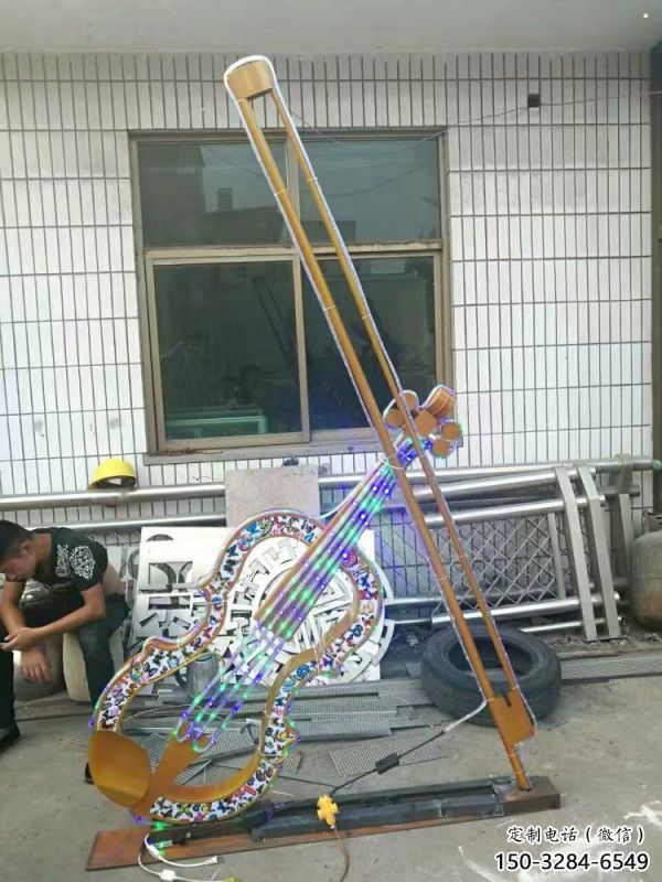 提琴雕塑供应，地标摆件，烤漆提琴雕塑制造