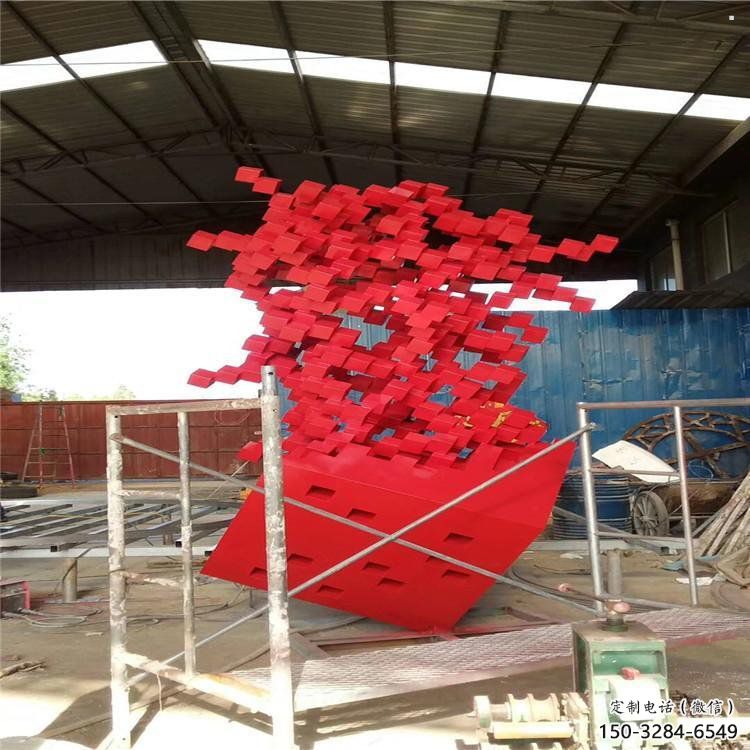 立方体雕塑点击，城区小品，园林镂空立方体雕塑承接
