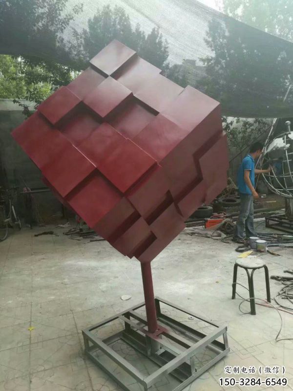 正方体雕塑供需，广场雕塑，不锈钢正方体雕塑选用