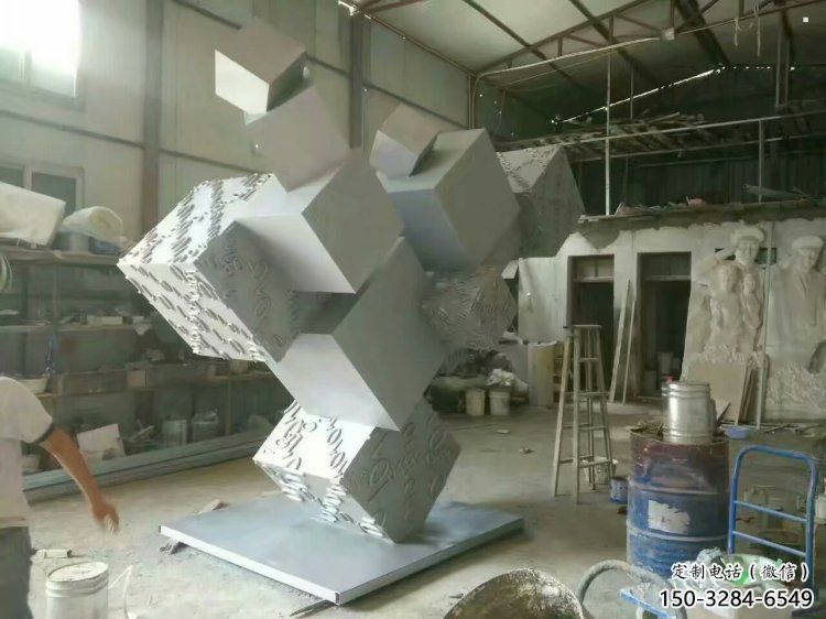 街头正方形雕塑 街头正方形雕塑