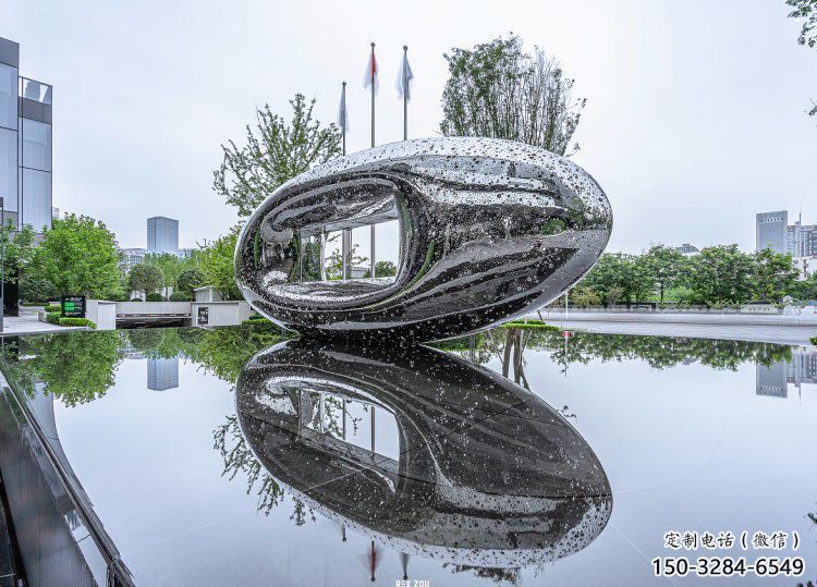 方孔球雕塑供需，室外软装，不锈钢方孔球雕塑指用