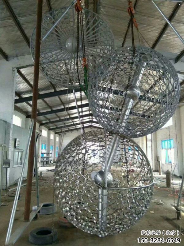 空心球雕塑点击，景观雕塑，镂空空心球雕塑制作
