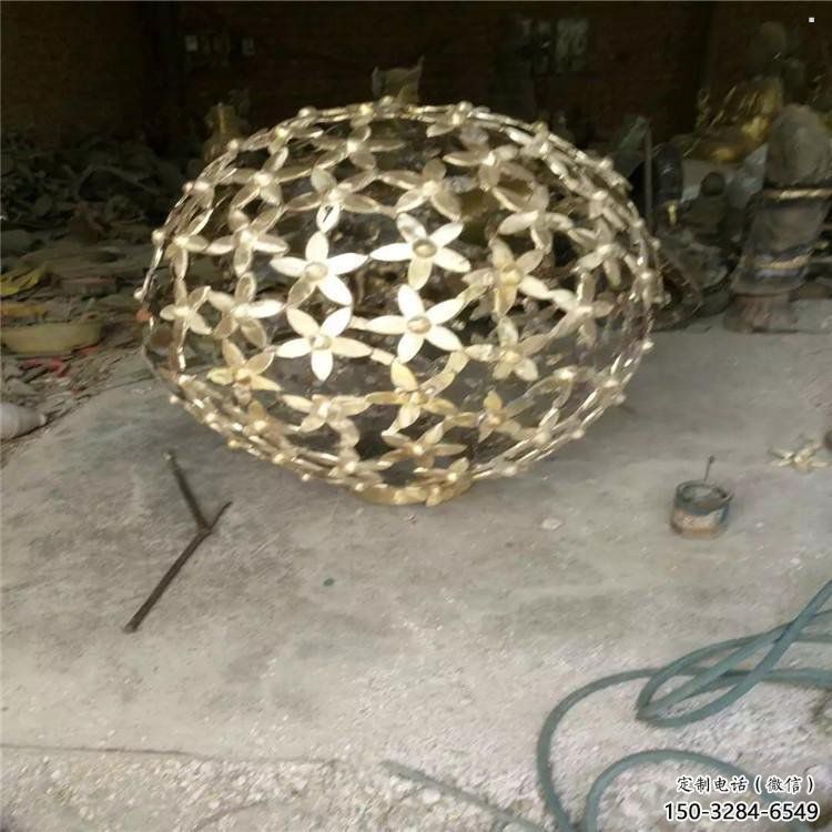 灯光球雕塑供需，室外软装，不锈钢灯光球雕塑制作