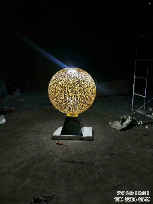 灯光球雕塑制作，景观雕塑，不锈钢灯光球雕塑厂家