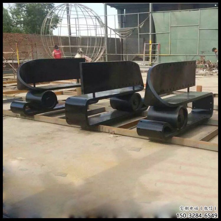 锻造胶卷雕塑
