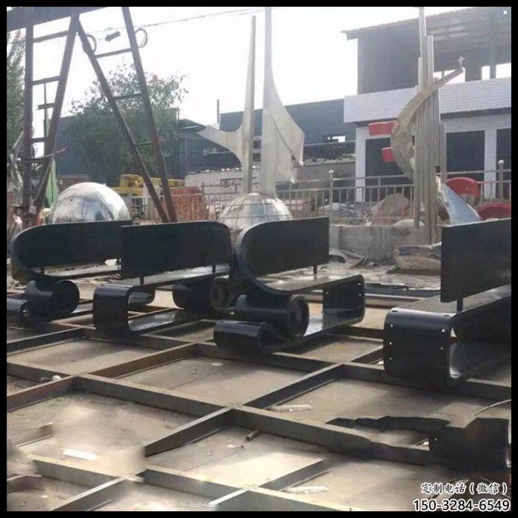 铸造胶卷雕塑
