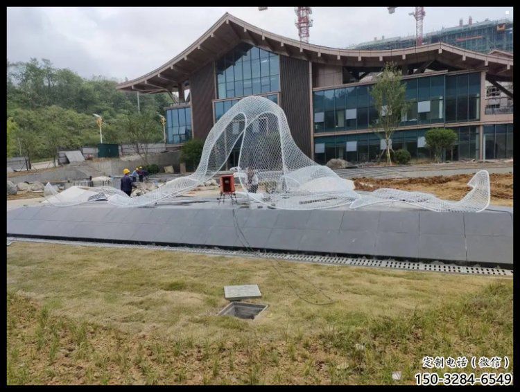 公园飘带雕塑