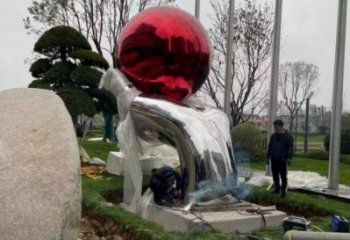 圆球雕塑服务商，街景小品，环境烤漆圆球雕塑订做
