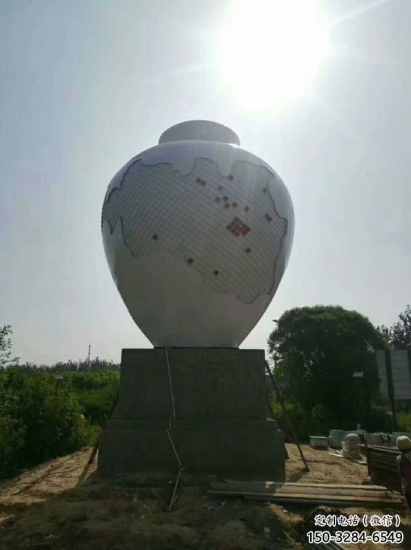 广场瓶子雕塑 广场瓶子雕塑