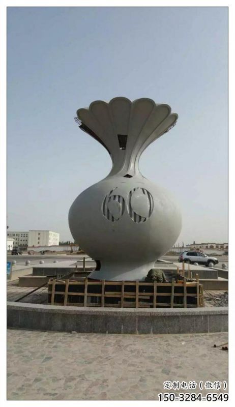 花瓶雕塑定做，城区小品，装饰玻璃钢花瓶雕塑定价