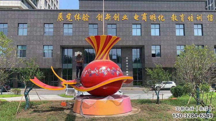 花瓶雕塑精品，景观构件，景观玻璃钢花瓶雕塑供求
