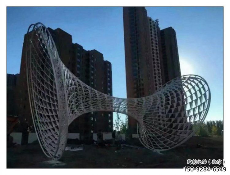 花瓶雕塑制造，欧式风格，镂空花瓶雕塑厂家供给