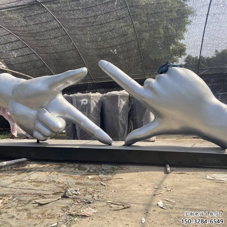 剪刀手雕塑供求，美陈雕塑，不锈钢剪刀手雕塑制造