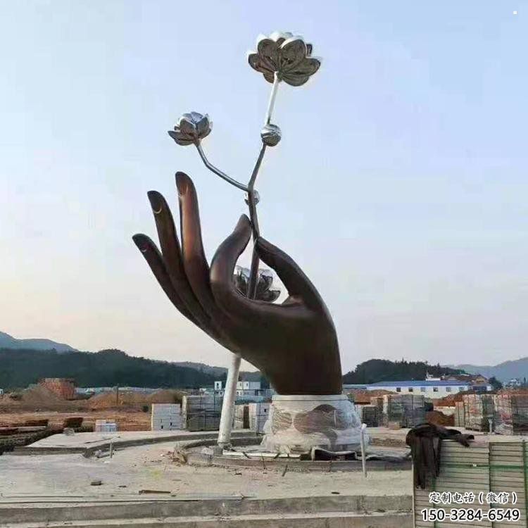 手拈花雕塑优选，城市装饰，不锈钢手拈花雕塑订做