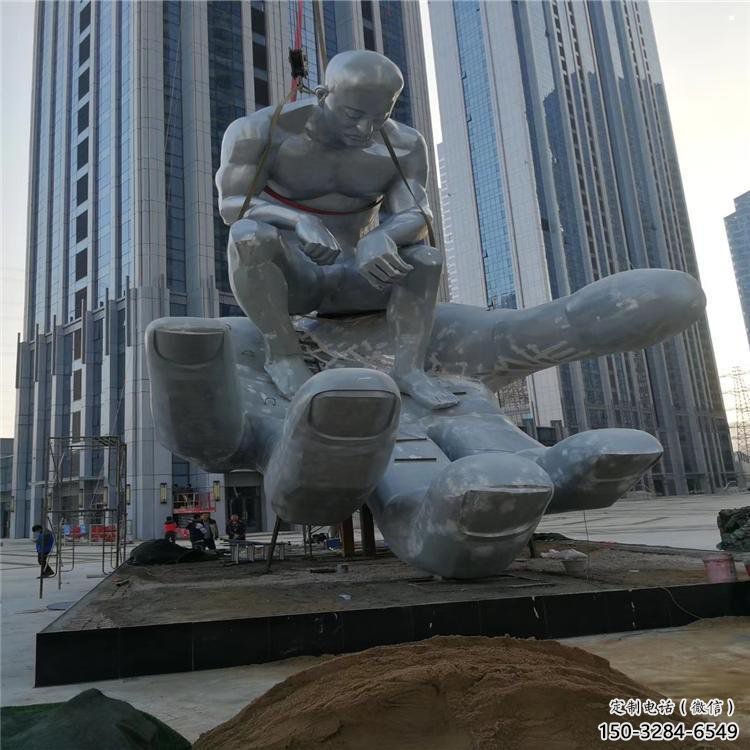 沉思者雕塑厂家，锻造工艺，手托沉思者雕塑承接