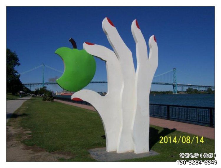 手掌雕塑提供，园林装饰，不锈钢手掌雕塑承接