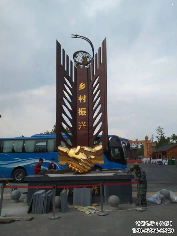 握手雕塑生产商，地标摆件，不锈钢握手雕塑生产
