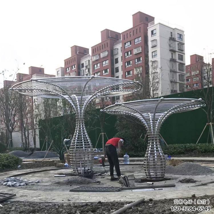遮阳树雕塑制作，城市装饰，镂空遮阳树雕塑厂