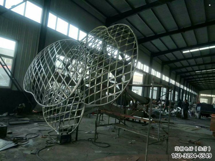 蘑菇樹雕塑選用，多彩藝術(shù)，鏤空蘑菇樹雕塑展品