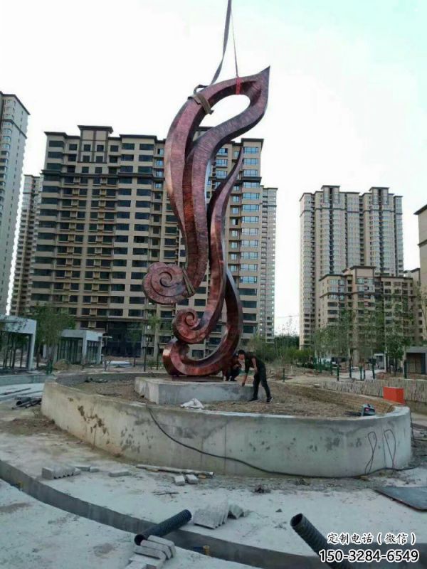 仿真树叶雕塑定做，广场雕塑，彩绘仿真树叶雕塑提供