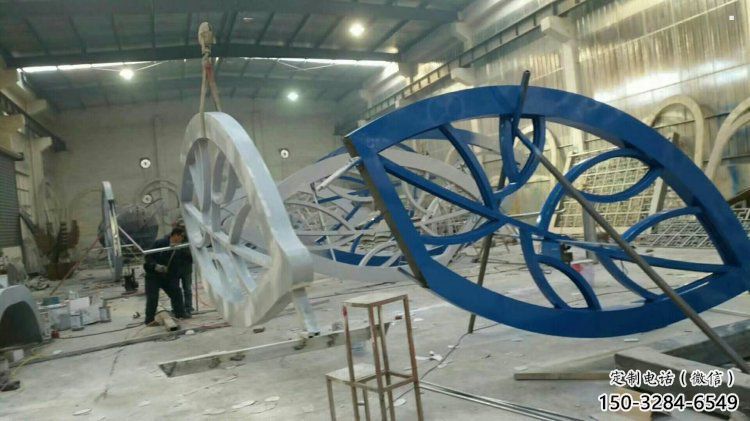 灯光树叶雕塑订做，室外软装，镂空灯光树叶雕塑供应