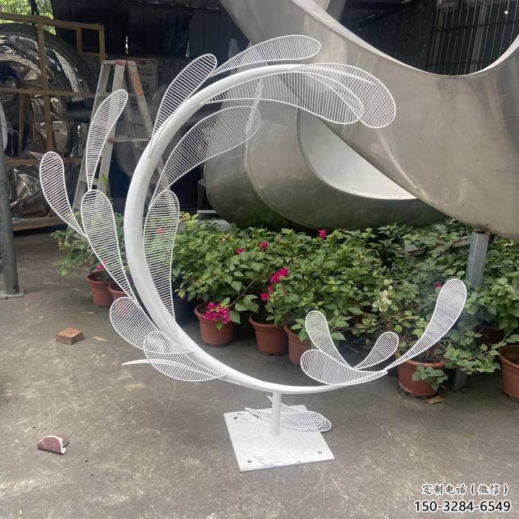 景观树叶雕塑订做，街景小品，镂空烤漆树叶雕塑定制