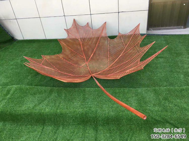 镂空树叶雕塑，景区雕塑，铁艺树叶雕塑厂家指用