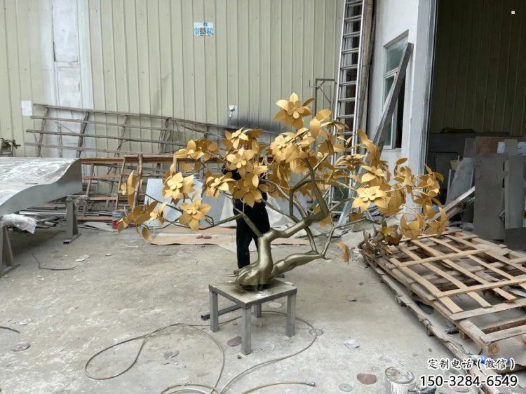 發(fā)財(cái)樹雕塑提供，戶外雕塑，不銹鋼發(fā)財(cái)樹雕塑廠家