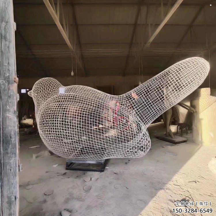 镂空鸟雕塑供需，广场雕塑，铁艺小鸟雕塑定制
