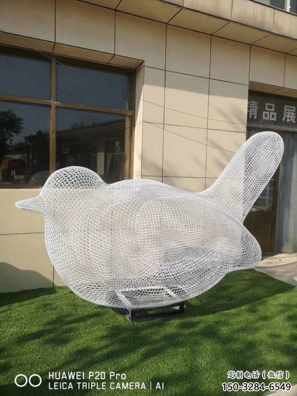 镂空鸟雕塑优选，多彩艺术，抽象铁艺小鸟雕塑选用