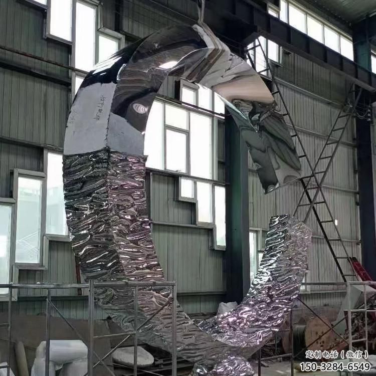 圆环雕塑展品，室外软装，展示不锈钢圆环雕塑订做