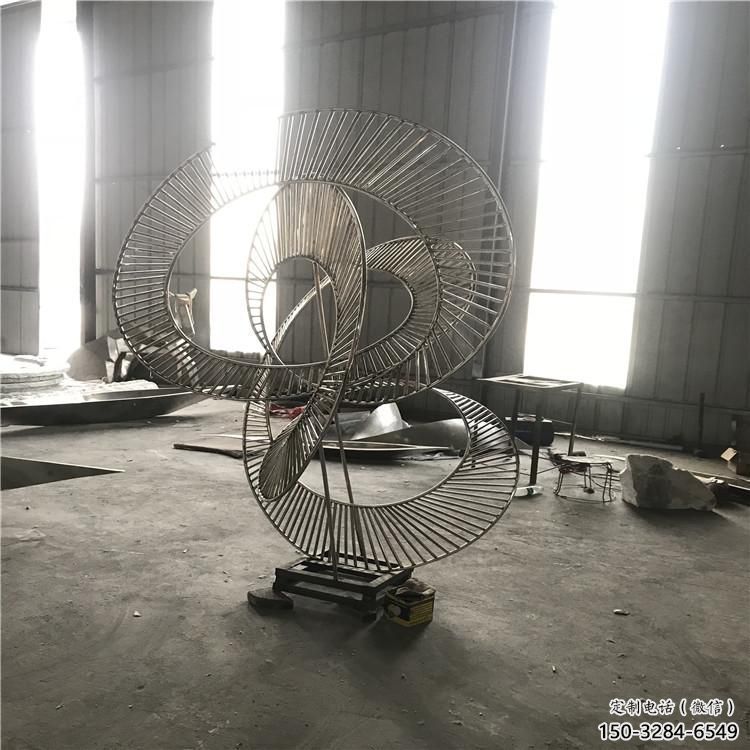 圆环雕塑供求，村标概念，镂空圆环雕塑制作承接