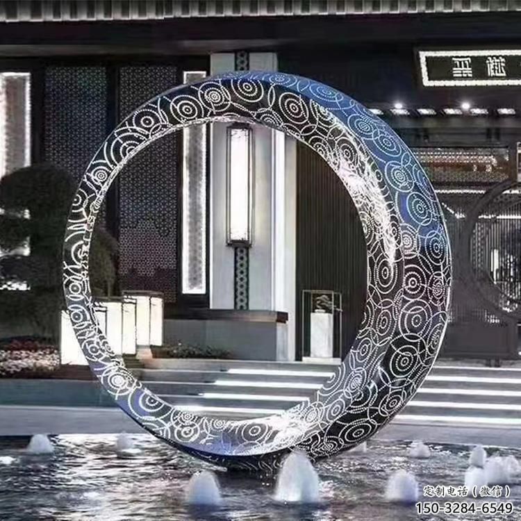 圆环雕塑标准，景观雕塑，不锈钢圆圈雕塑厂家提供